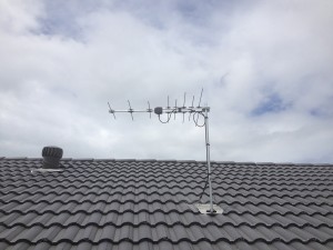 Latest G4 TV antenna Tile roof mount  